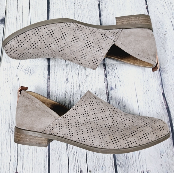 DR SCHOLL'S | Ruler slip-on laser cut comfort shoes - Picture 3 of 10